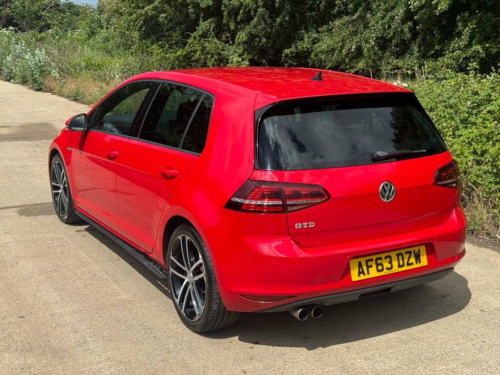 Volkswagen Golf Gtd Red #4
