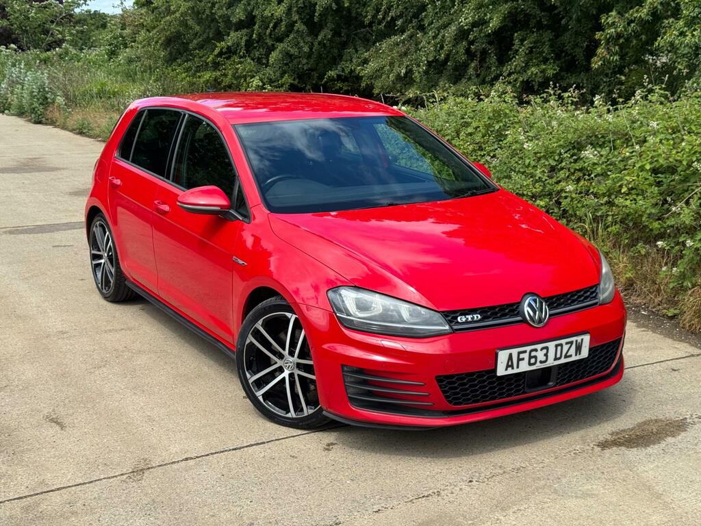 Volkswagen Golf Gtd Red #5