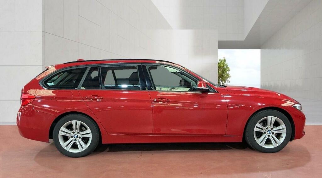BMW 3 Series Sport Red #4