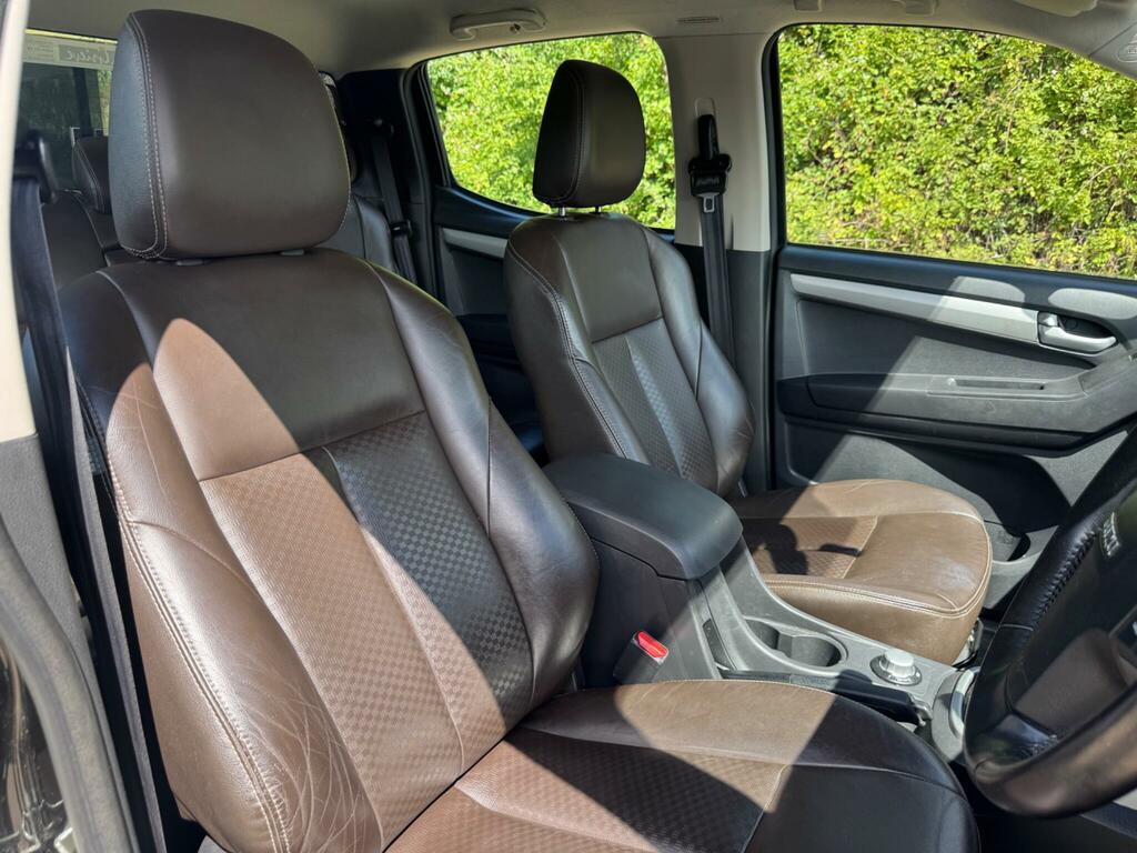 Isuzu D-Max Td Eiger Dcb 2013 Black #11