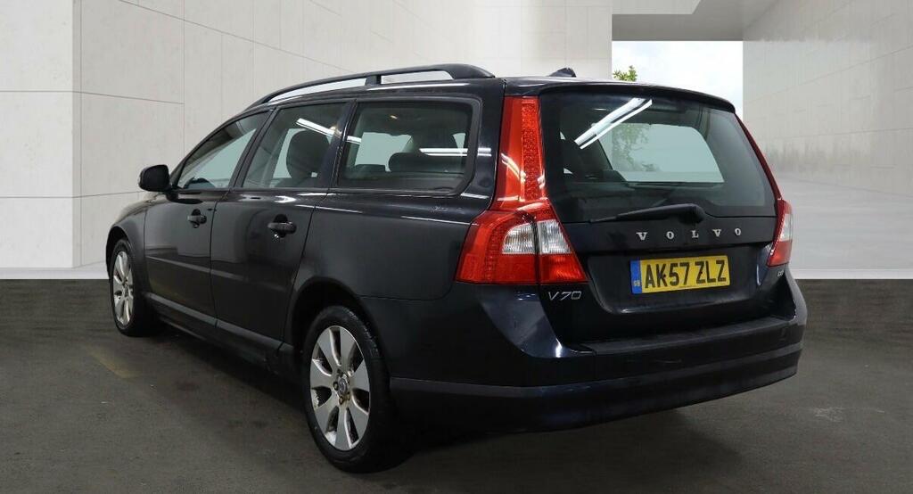 Volvo V70 Se Black #3
