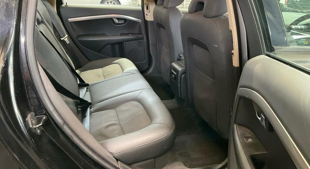 Volvo V70 V70 Se Lux D5 Gold #7