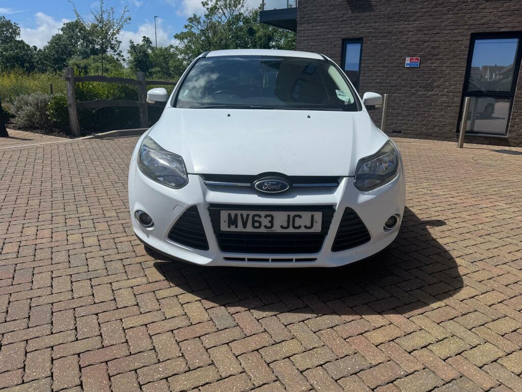 Ford Focus 1.6 Tdci Zetec Euro 5 Ss MV63JCJ White #6