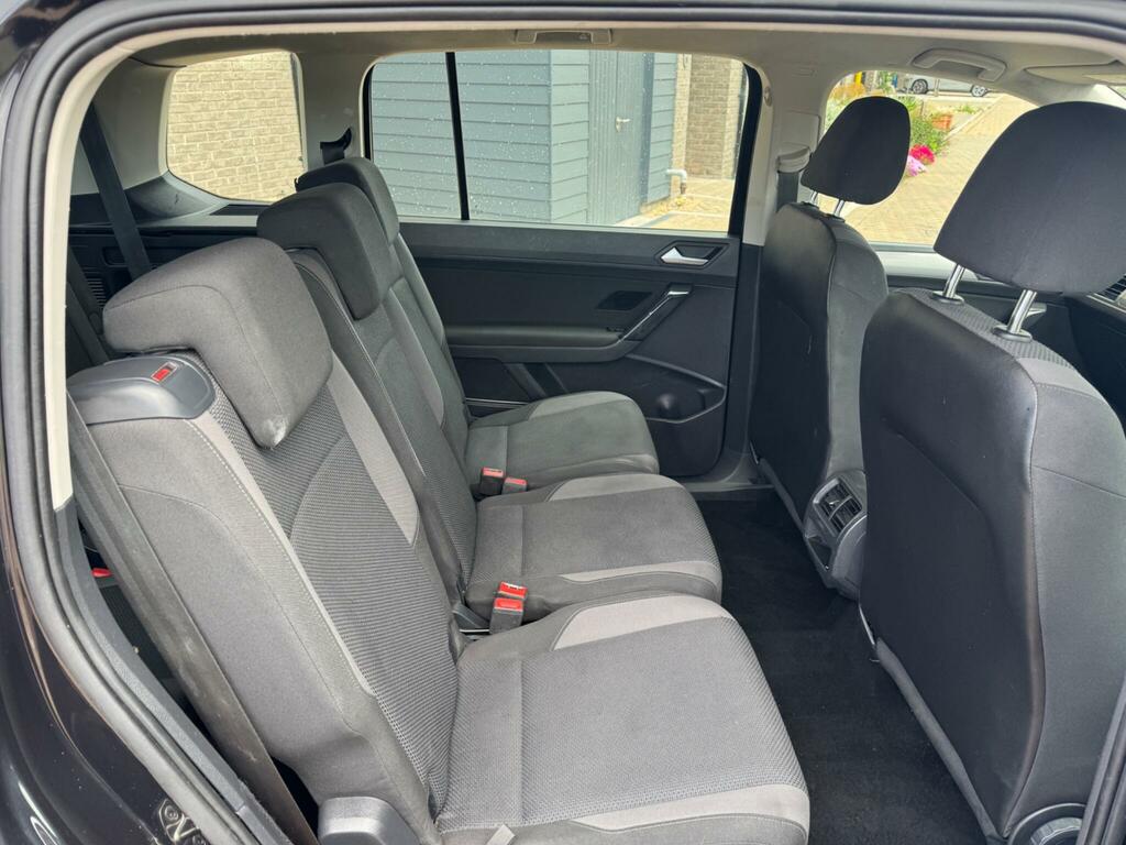 Volkswagen Touran Se Silver #25