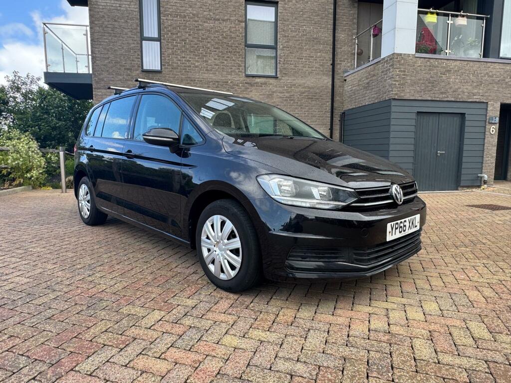Volkswagen Touran S Black #4