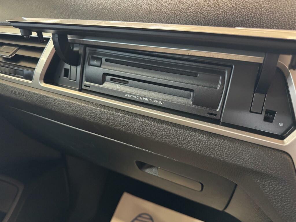 Volkswagen Touran Se Silver #34