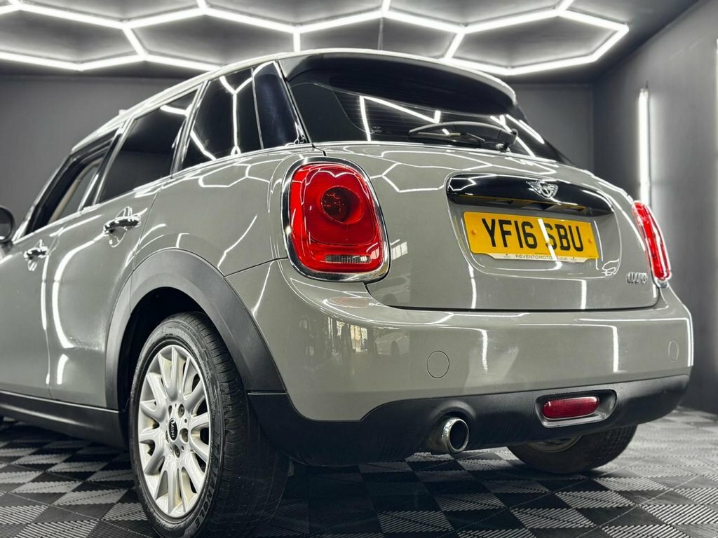 Mini Hatch 1.2 One Black #20