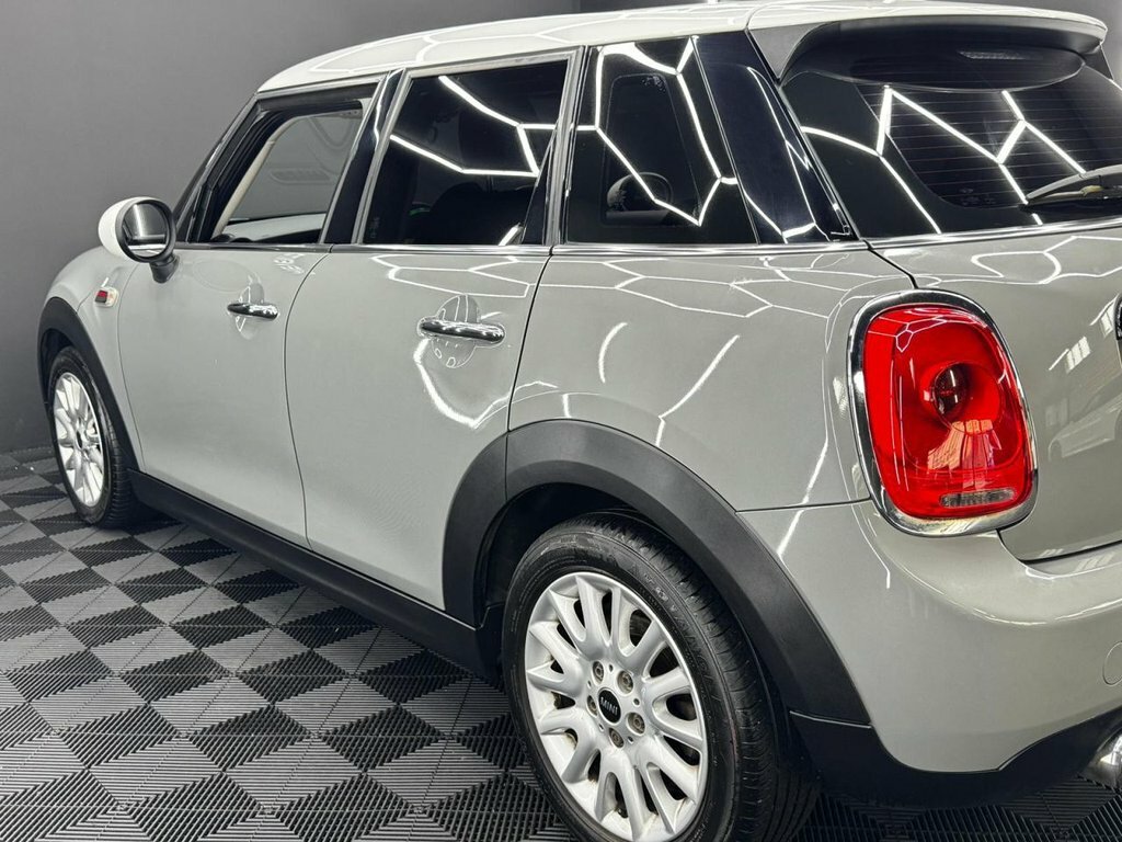 Mini Hatch 1.2 One Black #29