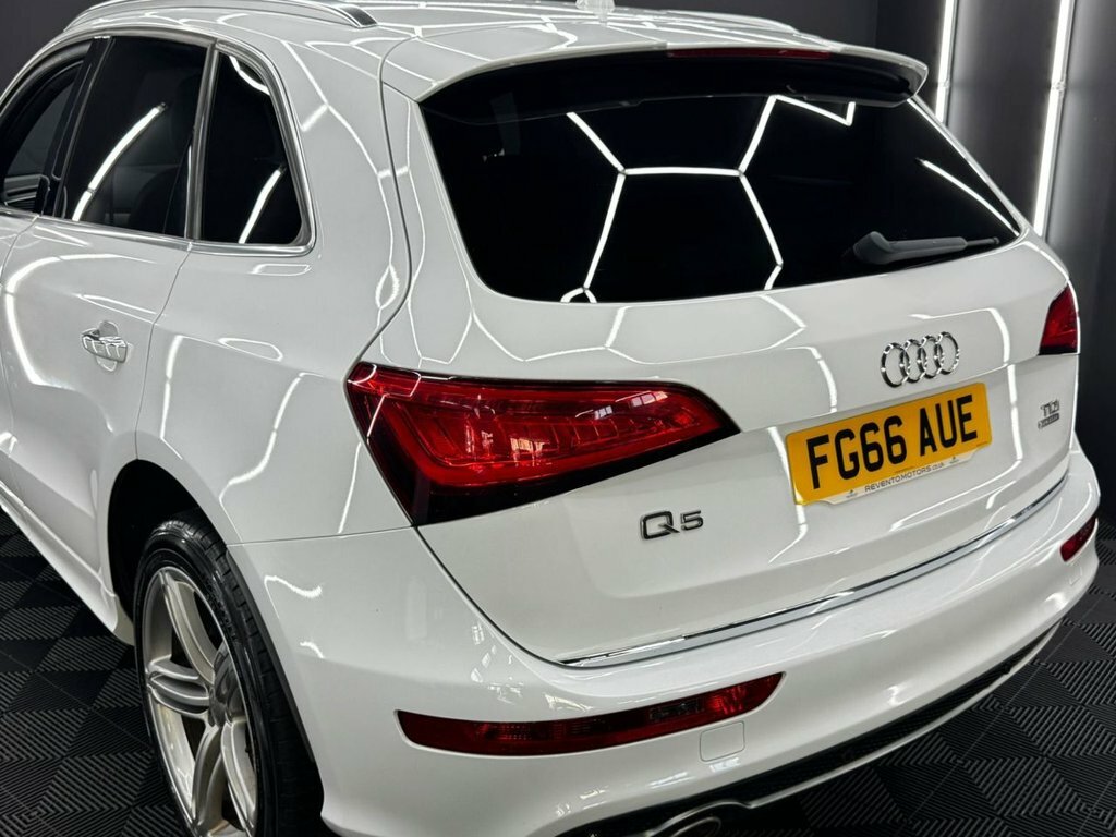 Audi Q5 2.0 Tdi 150 Quattro S Line Plus Black #21