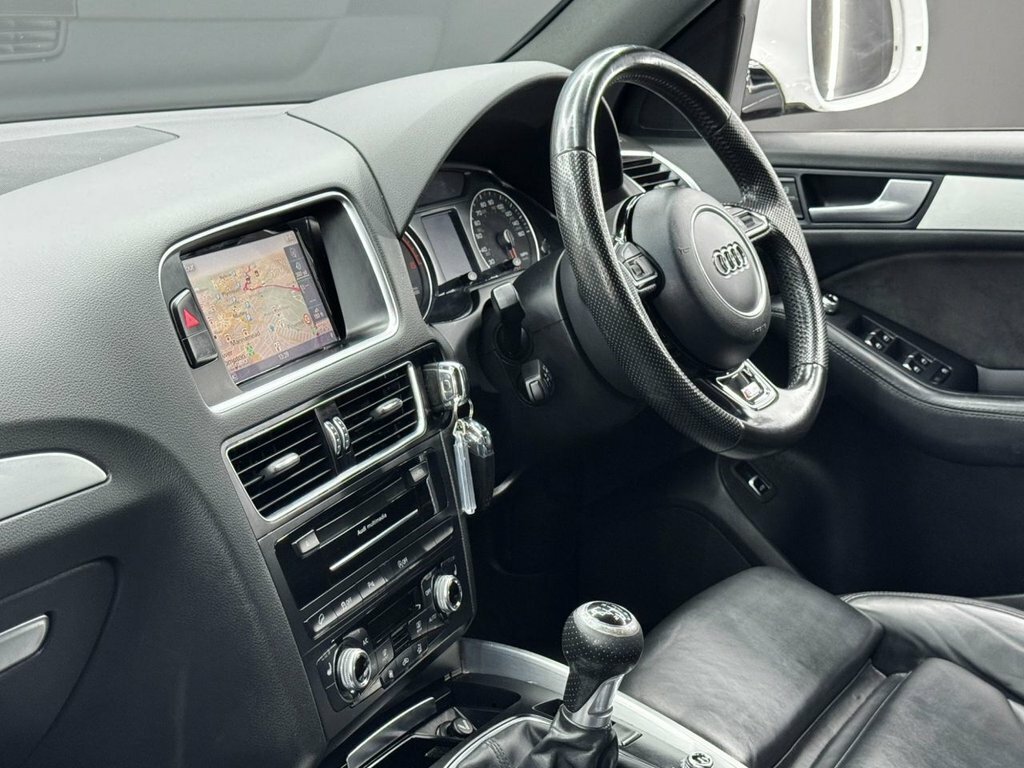 Audi Q5 2.0 Tdi 150 Quattro S Line Plus Black #25