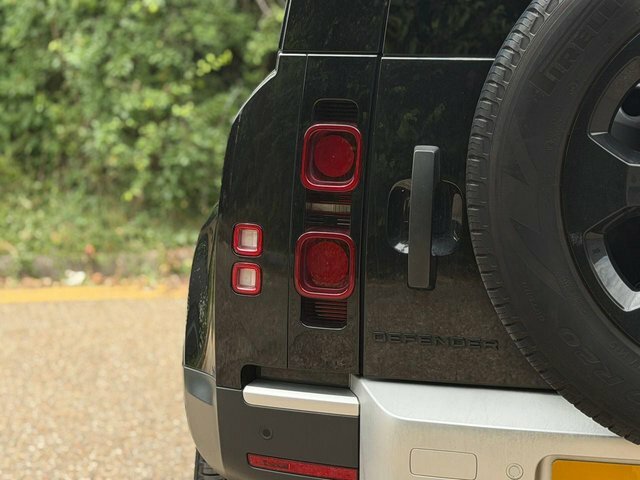 Land Rover Defender Green #91