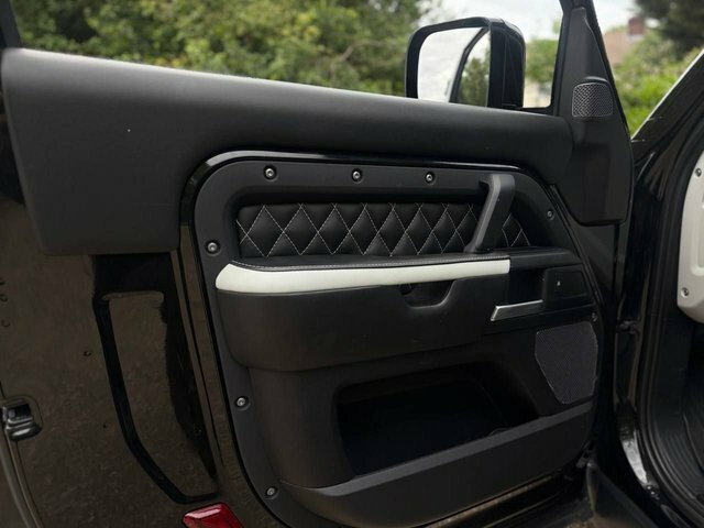 Land Rover Defender Green #15