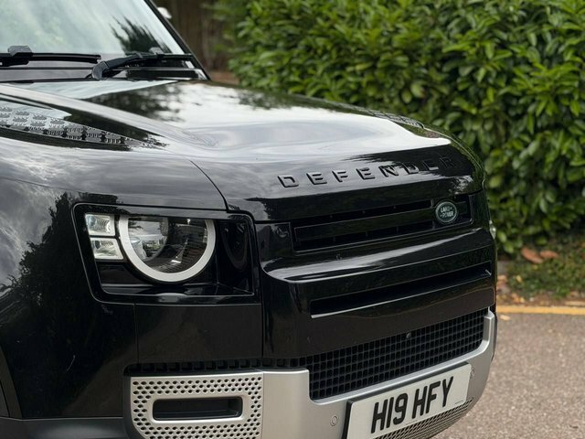 Land Rover Defender Green #82