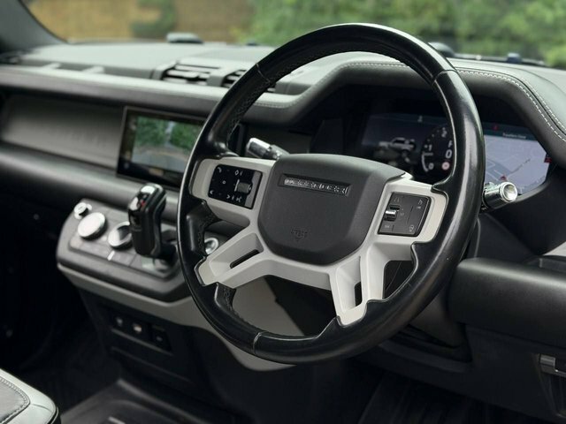 Land Rover Defender Green #9