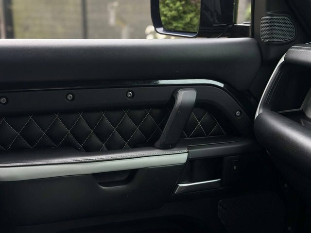 Land Rover Defender Green #43