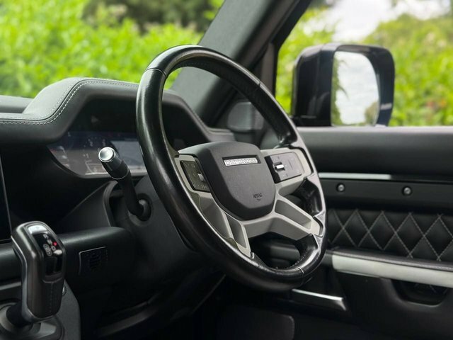 Land Rover Defender Green #19