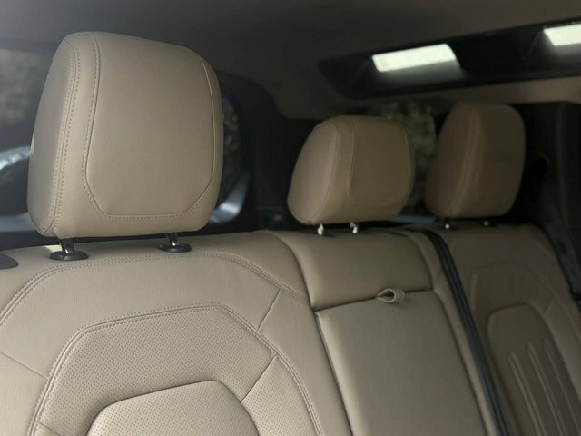 Land Rover Defender D250 Hse Grey #19