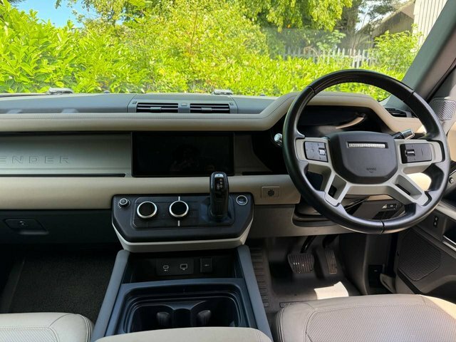 Land Rover Defender D250 Hse Grey #28