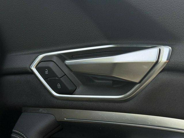 Audi E-tron 230Kw 50 Quattro 71Kwh Black Ed Cs Black #42