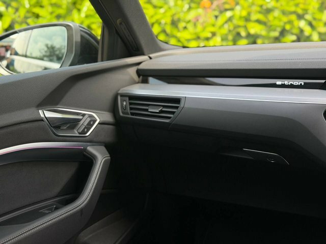 Audi E-tron 230Kw 50 Quattro 71Kwh Black Ed Cs Black #25