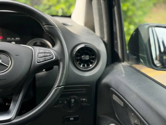 Mercedes-Benz eVito 85Kw 66Kwh Progressive Van White #30