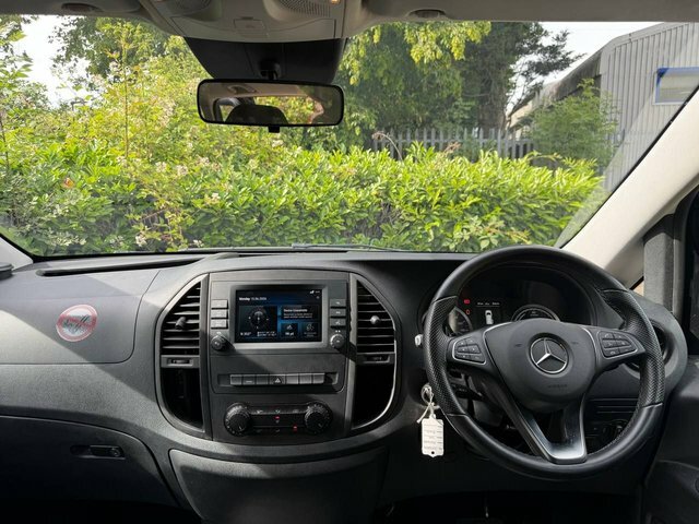 Mercedes-Benz eVito 85Kw 66Kwh Progressive Van White #27