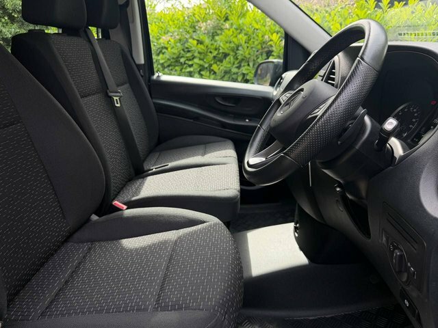 Mercedes-Benz eVito 85Kw 66Kwh Progressive Van White #11