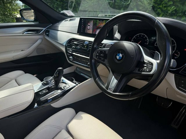 BMW 5 Series 2.0 520D M Sport Touring Euro 6 S Black #3