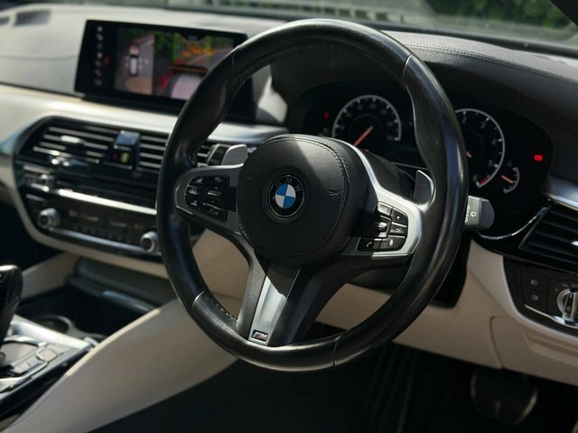 BMW 5 Series 2.0 520D M Sport Touring Euro 6 S Black #2