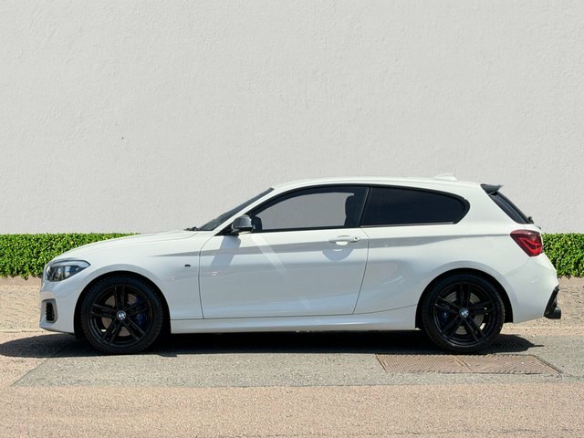 BMW 1 Series 3.0 M140i Gpf Shadow Edition Hatchback KE19XXP White #4