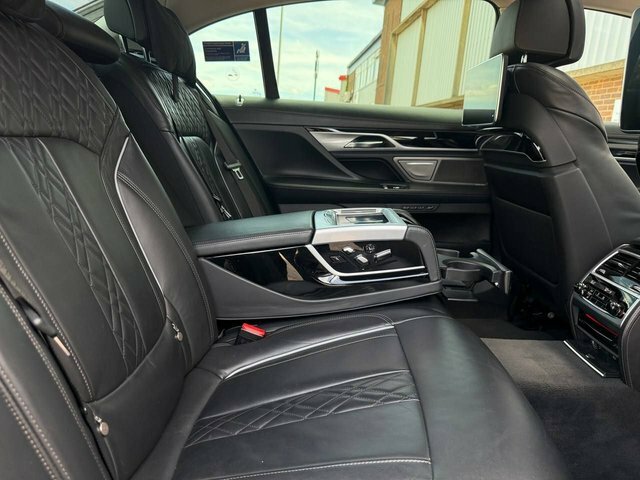 BMW 7 Series Saloon Black #20