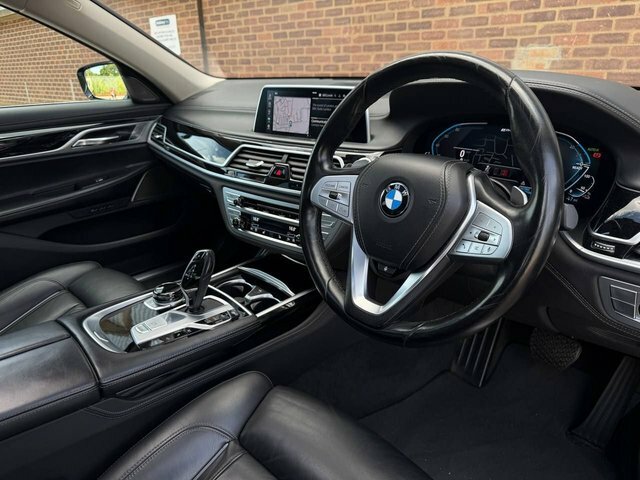 BMW 7 Series Saloon Black #10