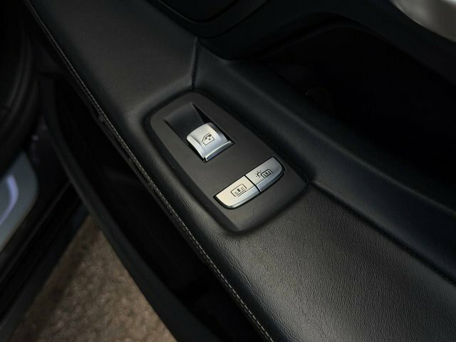 BMW 7 Series Saloon Black #51