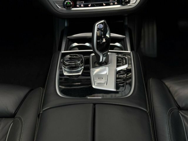 BMW 7 Series Saloon Black #41