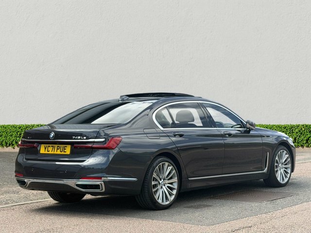 BMW 7 Series Saloon Black #7