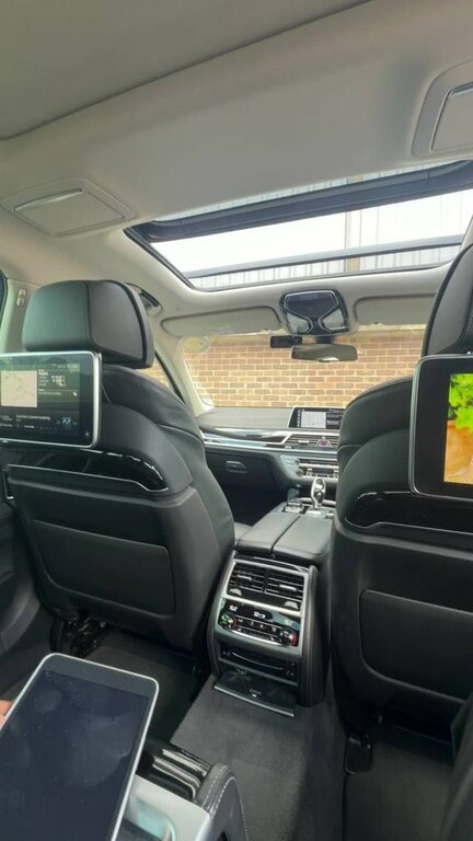 BMW 7 Series Saloon Black #34