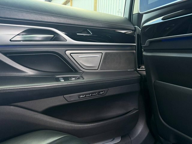 BMW 7 Series Saloon Black #35