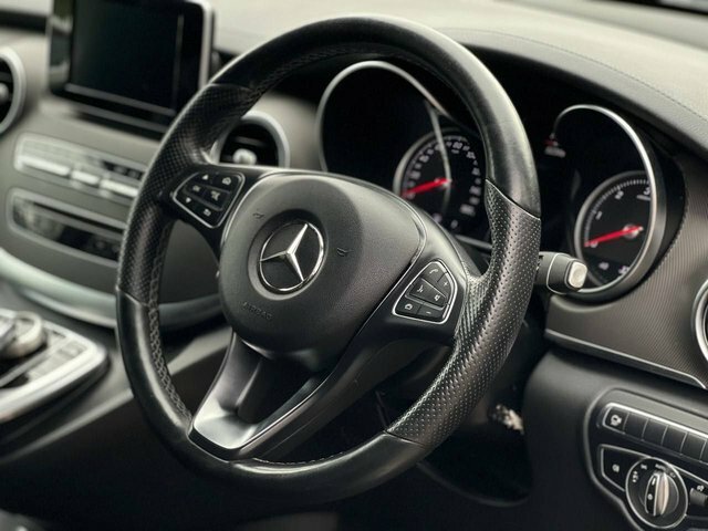 Mercedes-Benz V Class V 250 D Amg Blue #9