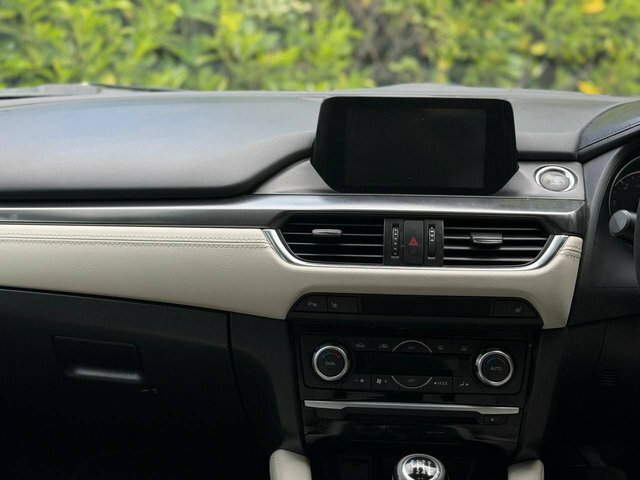 Mazda 6 Tourer 2.2D 175 Sport Nav White #24