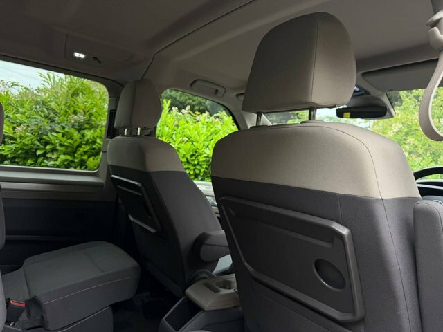 Volkswagen Multivan 2.0 Tdi Style Mpv Dsg Euro 6 Ss 150 Grey #18