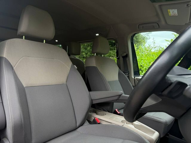 Volkswagen Multivan 2.0 Tdi Style Mpv Dsg Euro 6 Ss 150 Grey #12