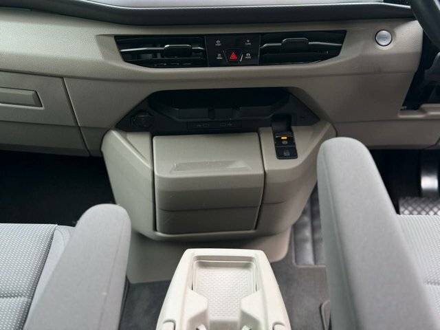 Volkswagen Multivan 2.0 Tdi Style Mpv Dsg Euro 6 Ss 150 Grey #25