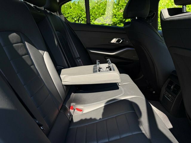 BMW 3 Series 320I M Sport Black #10