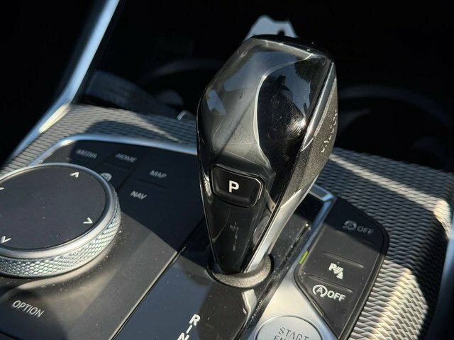 BMW 3 Series 320I M Sport Black #36
