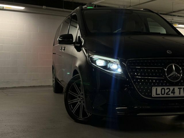 Mercedes-Benz V Class V 220 D Amg Premium Extra-long Grey #73