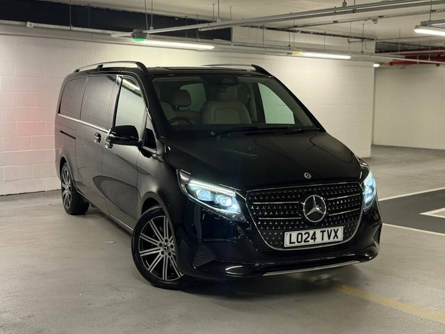 Mercedes-Benz V Class V 220 D Amg Premium Extra-long Grey #63