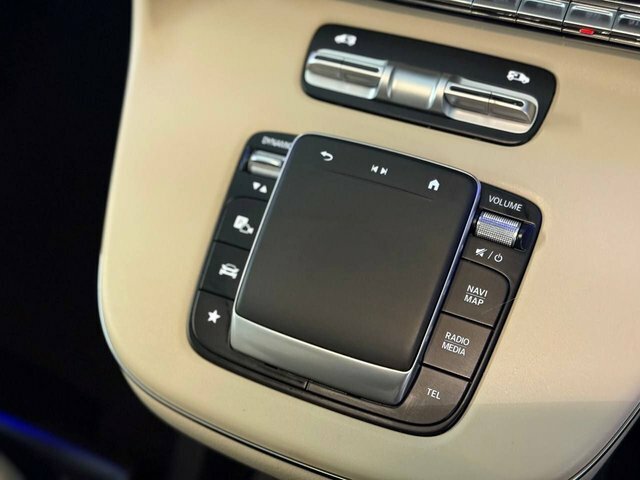 Mercedes-Benz V Class V 220 D Amg Premium Extra-long Grey #33