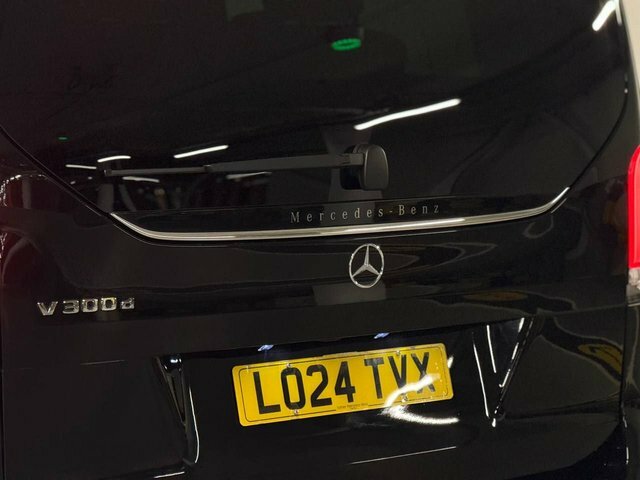 Mercedes-Benz V Class V 220 D Amg Premium Extra-long Grey #86