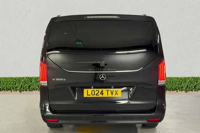 Mercedes-Benz V Class 2.0 V300d Sport Mpv G-tronic Euro 6 S Black #6
