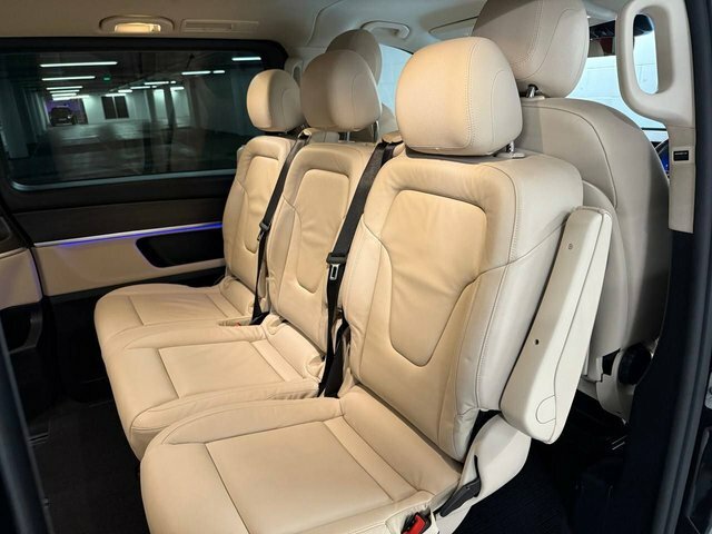 Mercedes-Benz V Class V 220 D Amg Premium Extra-long Grey #15